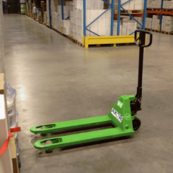 transpaleta manual axor rentals 1